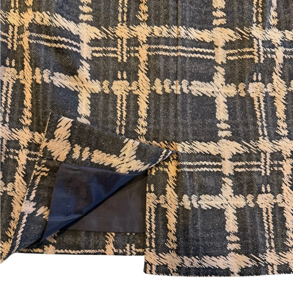 Ann Taylor Black and Tan Skirt - Picture 2 of 4
